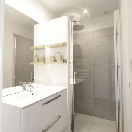 Appartement 4 Piscine été Parking&superbe Vue!