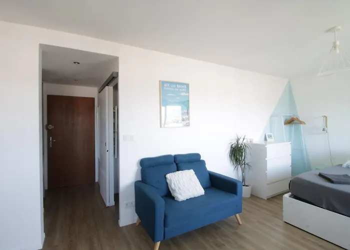 4 Swimming Pool Summer Parking & Superb View! * Aix-les-Bains