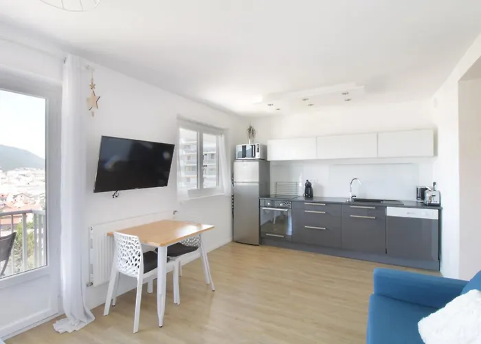 4 Swimming Pool Summer Parking & Superb View! Appartement *